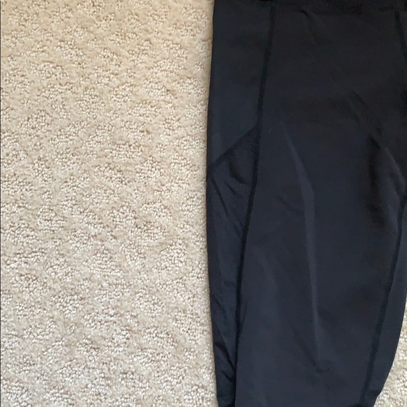 Lulu lemon legging - Picture 2 of 4